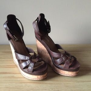 😊 ALDO wedge sandals 😊